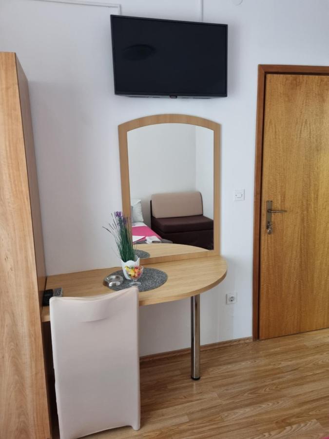 Apartments Lili Biograd na Moru Kültér fotó