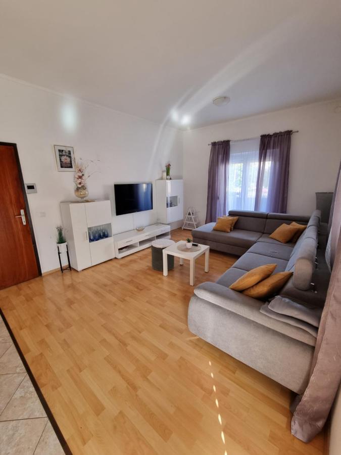 Apartments Lili Biograd na Moru Kültér fotó