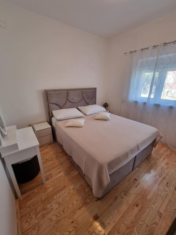Apartments Lili Biograd na Moru Kültér fotó
