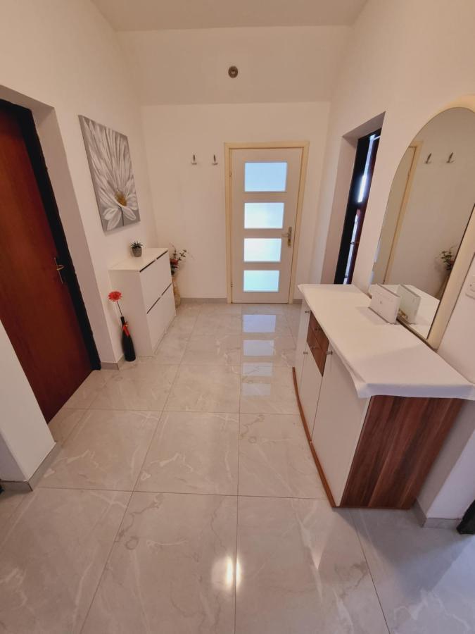 Apartments Lili Biograd na Moru Kültér fotó